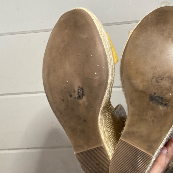 ALDO genuine leather wedge high heels!!! - Picture 3 of 8